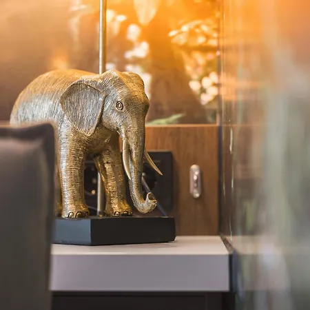 Jungle No5 Boutique - City-center 4* Stuttgart