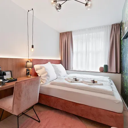 Jungle No5 Boutique - City-center Hotel 4*