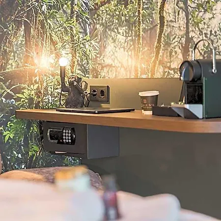 Jungle No5 Boutique - City-center Hotel Estugarda