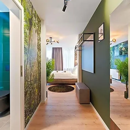 Jungle No5 Boutique - City-center Hotel