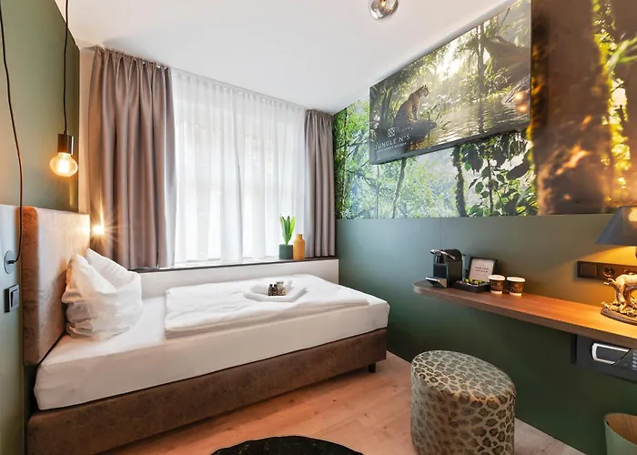 Hotell Jungle No5 Boutique - City-center Stuttgart